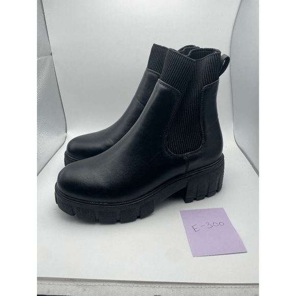 CUSHIONAIRE Women's STRETCH slip on Chelsea boot BLACK 6.5 - Picture 2 of 6